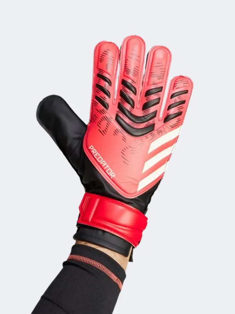Adidas Unisex Predator Football Gloves – Black & Red 1