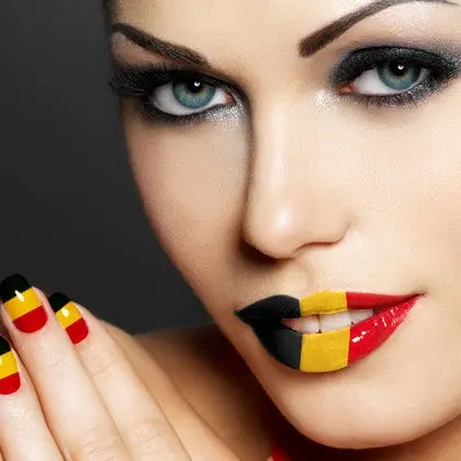 Belgian Flag Makeup Kit: Lipsticks, Temporary Tattoos & Nail Stickers 1