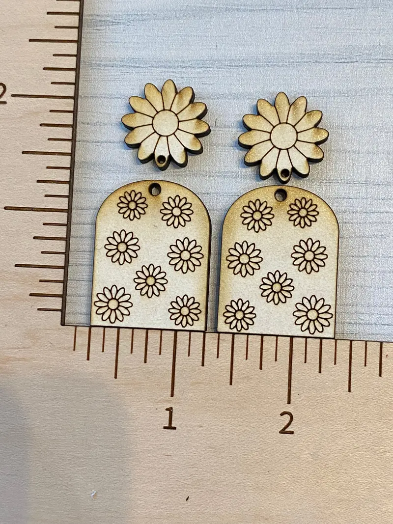 Daisy Arch Wooden Layered Blank 1