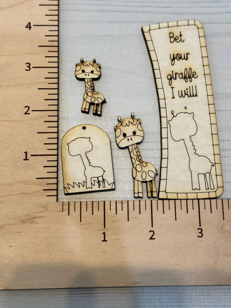 Giraffe Two-Layer Claw Clip With Dangle 1
