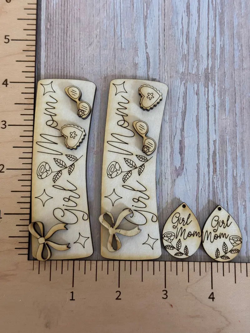 'Girl Mom' Two-Layer Claw Clip – Celebrating Motherhood 1