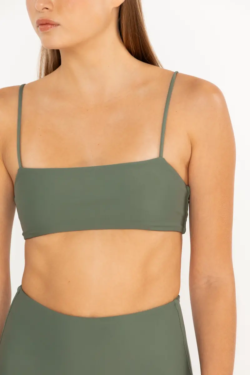 Kumu Two-Tone Top – Resort Collection 2026 1