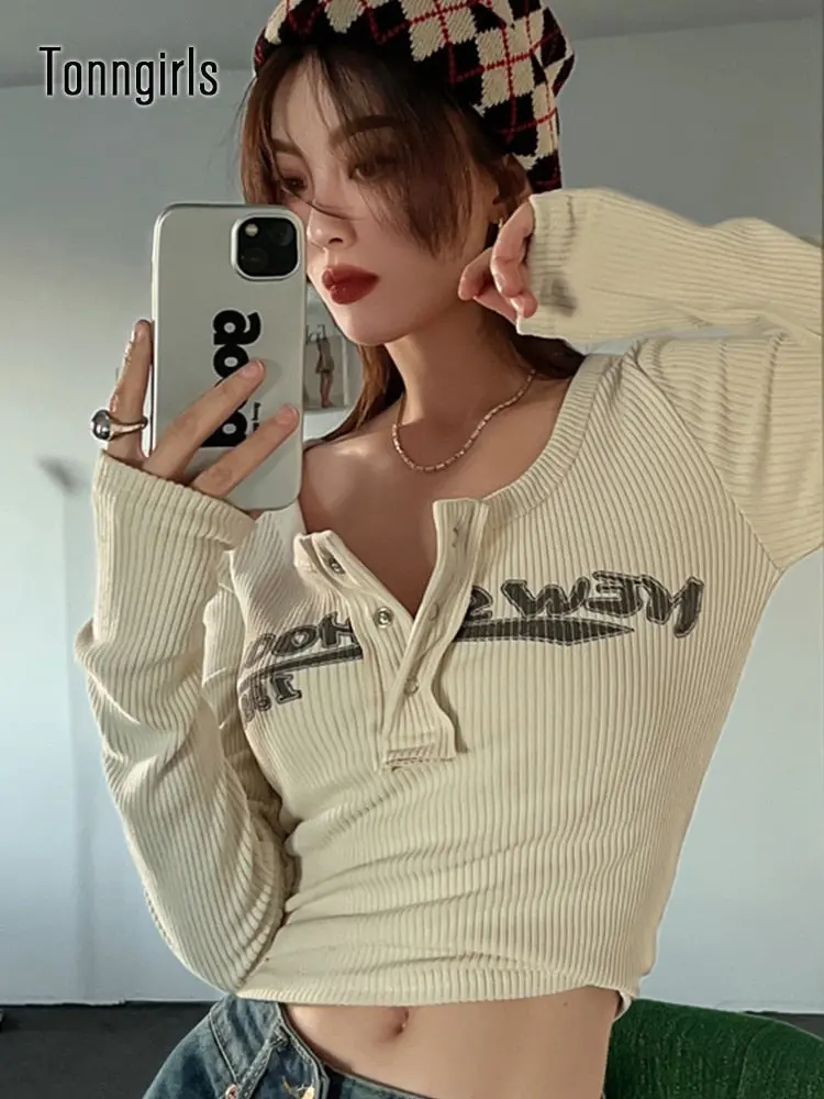 Retro Graffiti Graphic Long-Sleeve Stretch T-Shirt 1