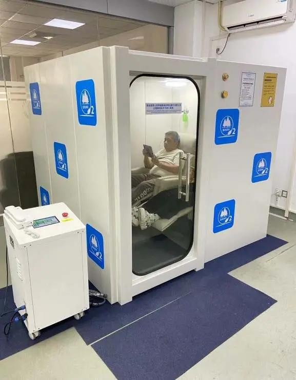 Square-Cabin Hyperbaric Oxygen Therapy (Hbot) Chamber – 2–3 Ata, 2–4 Person Capacity (Model Udrc2) 1