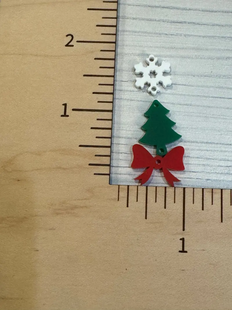 Triple Holiday Motif: Snowflake, Tree, Bow 1