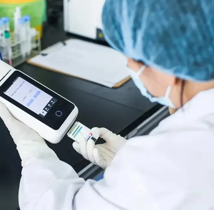 Veterinary Blood Gas And Electrolyte Immunoassay Analyzer For Point-Of-Care Diagnostics 1